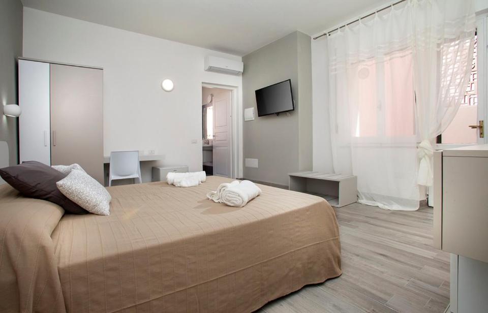I Viaggi Di Ki Hotel ซานตา เตเรซา กัลลูรา ภายนอก รูปภาพ